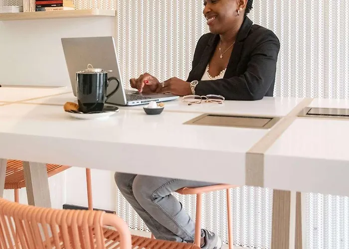 Ibis Styles Vecchio Порто-Веккьо