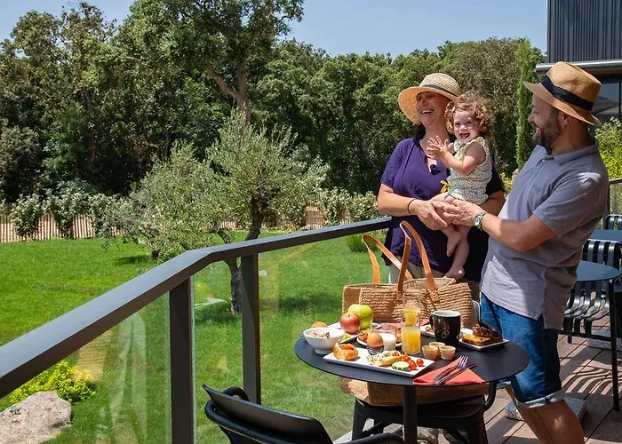 Ibis Styles Vecchio * Порто-Веккьо